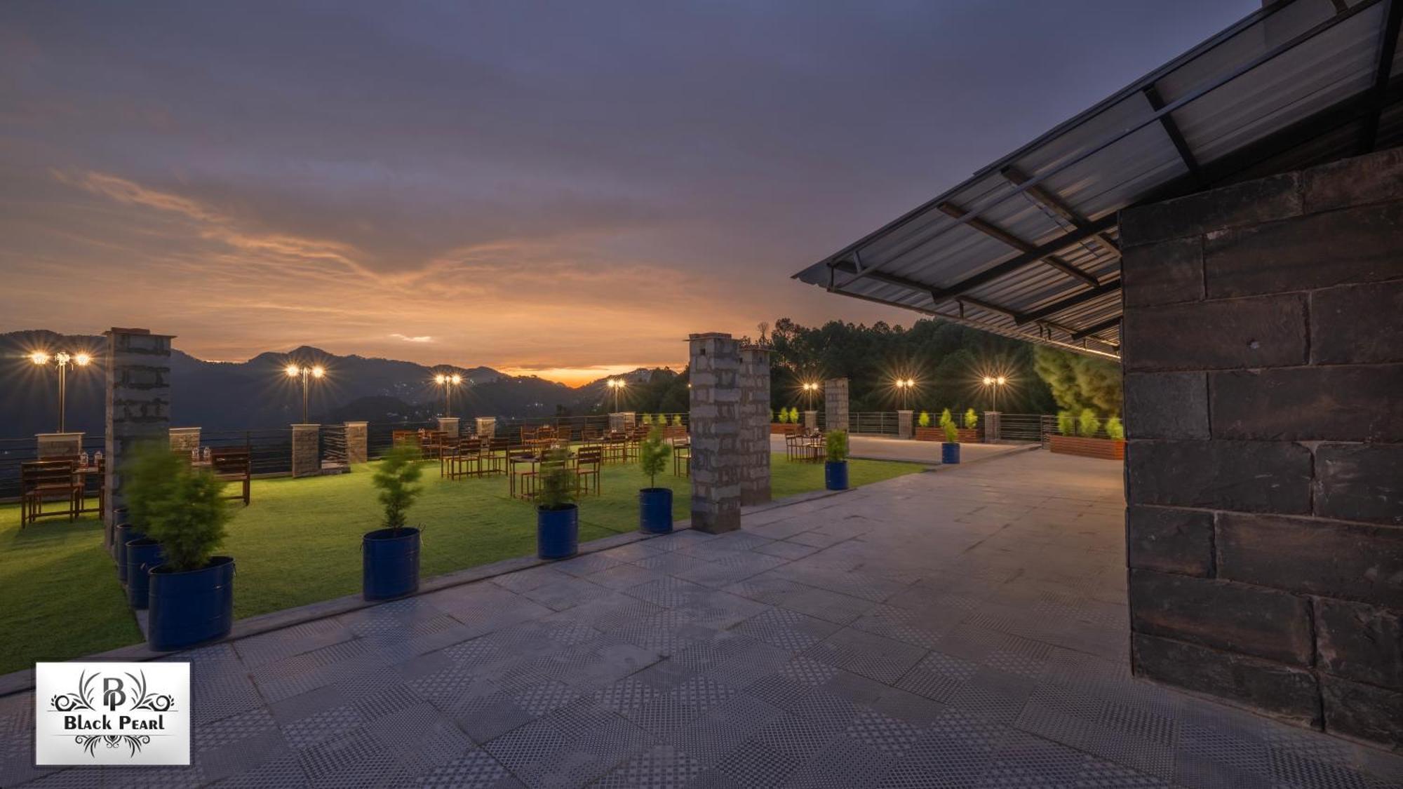 The Blackpearl Hillcrest Kasauli Eksteriør billede