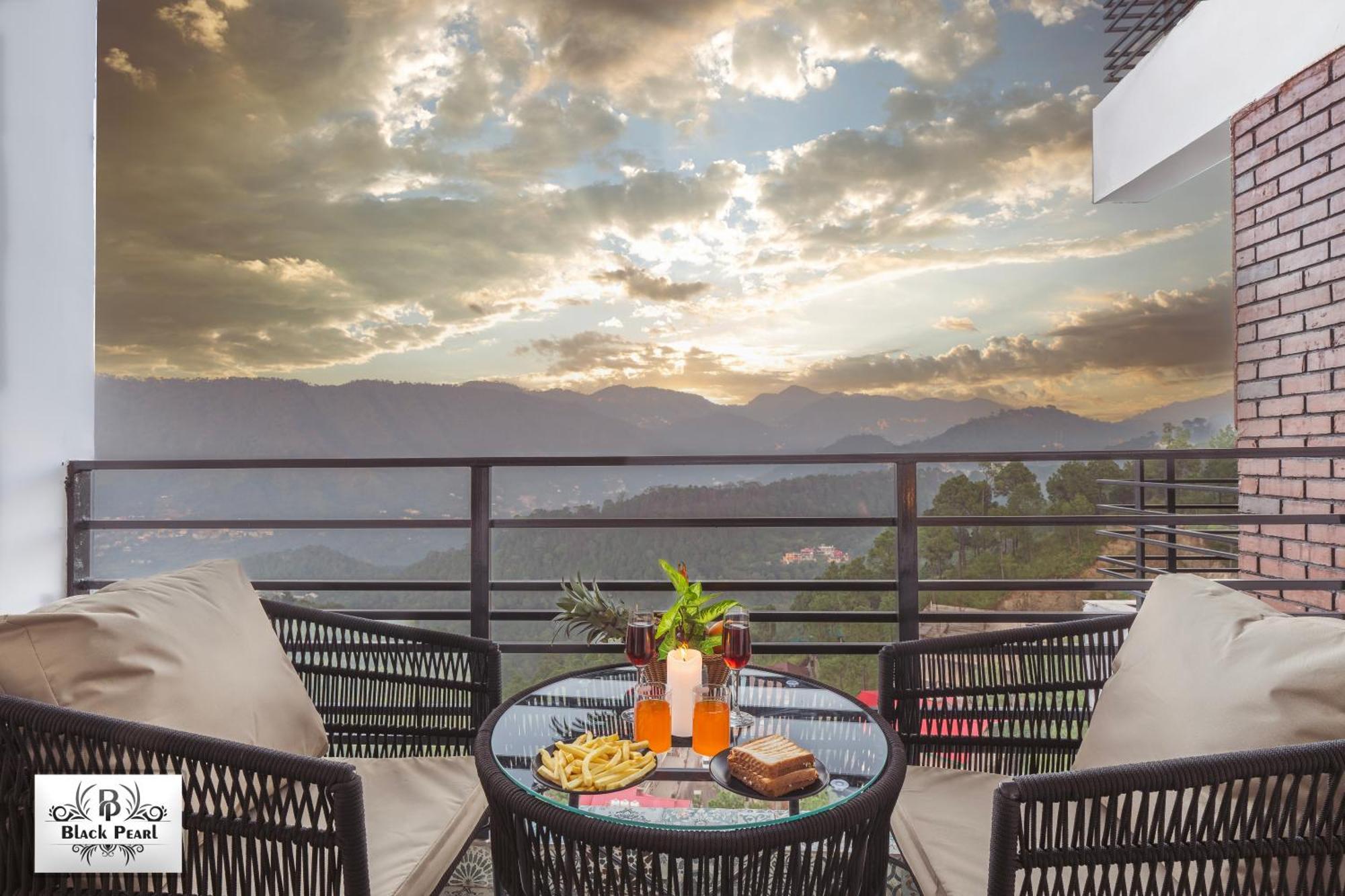 The Blackpearl Hillcrest Kasauli Eksteriør billede